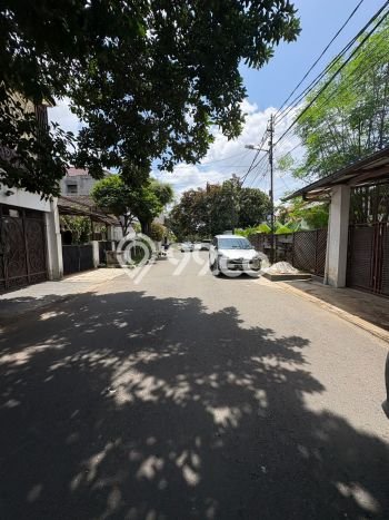 Hunian Mewah LB 450m2 Siap Huni Desain Elegan di Kalibata, Jakarta Selatan Hunian Mewah LB 450m2 Siap Huni Desain Elegan di Kalibata, Jakarta Selatan