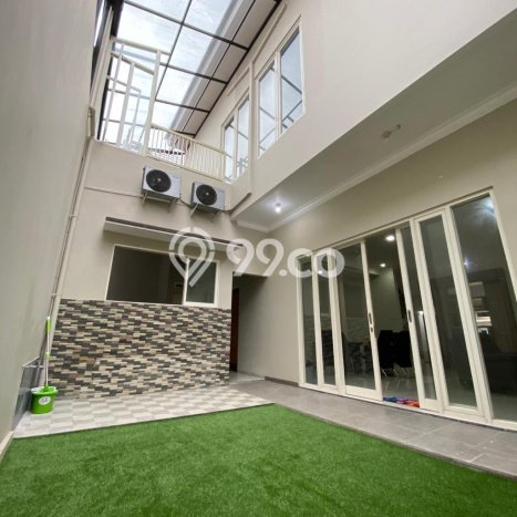 For Sale! Luxury House LT 200m2 Desain Elegan di Permata Jingga For Sale! Luxury House LT 200m2 Desain Elegan di Permata Jingga