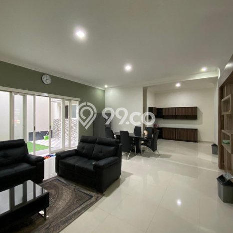 For Sale! Luxury House LT 200m2 Desain Elegan di Permata Jingga For Sale! Luxury House LT 200m2 Desain Elegan di Permata Jingga