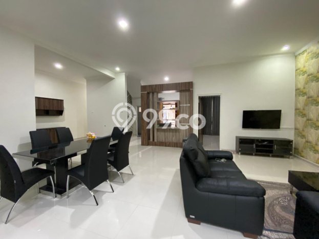 For Sale! Luxury House LT 200m2 Desain Elegan di Permata Jingga For Sale! Luxury House LT 200m2 Desain Elegan di Permata Jingga