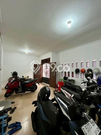 Rumah Kost untuk Dijual di Lowokwaru dengan 20 KT, 21 KM, Luas 300m2 Rumah Kost untuk Dijual di Lowokwaru dengan 20 KT, 21 KM, Luas 300m2