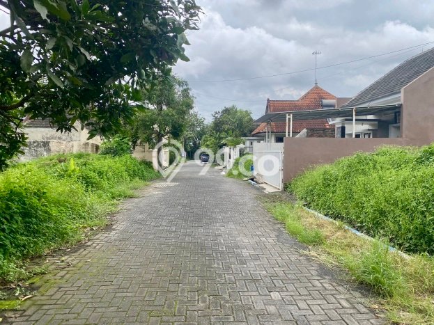 Tanah Dijual Lokasi Strategis di Malang dengan Luas 264m2 Tanah Dijual Lokasi Strategis di Malang dengan Luas 264m2