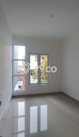 For Sale Rumah 2 Kamar Lokasi Ideal Nyaman dan Strategis di Cilincing For Sale Rumah 2 Kamar Lokasi Ideal Nyaman dan Strategis di Cilincing