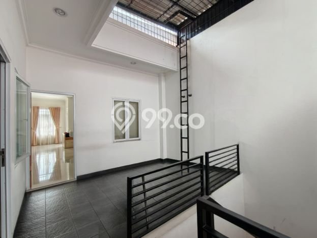 Hunian Elit LB 375m2 Siap Pakai Desain Elegan di Sunter, Jakarta Utara Hunian Elit LB 375m2 Siap Pakai Desain Elegan di Sunter, Jakarta Utara