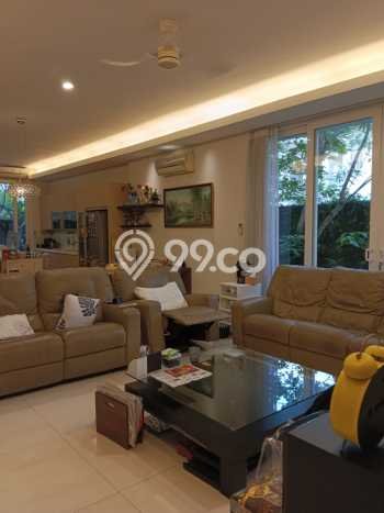 Rumah Lokasi Strategis di Lippo Karawaci, Tangerang, LT 313m² LB 275m² Rumah Lokasi Strategis di Lippo Karawaci, Tangerang, LT 313m² LB 275m²