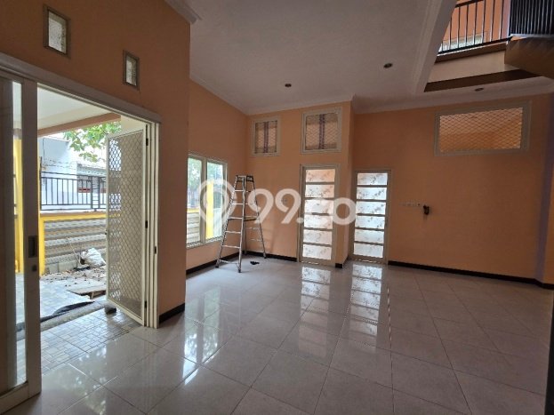 Rumah Sewa Surabaya LT 193m2 LB 400m2 Kawasan Surabaya Kota Rumah Sewa Surabaya LT 193m2 LB 400m2 Kawasan Surabaya Kota
