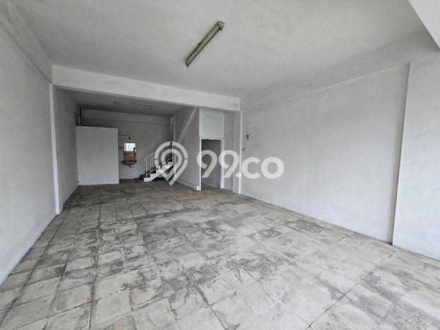 Unit Ruko Tersedia di Surabaya Kota Spesifikasi LB 0m2 Unit Ruko Tersedia di Surabaya Kota Spesifikasi LB 0m2