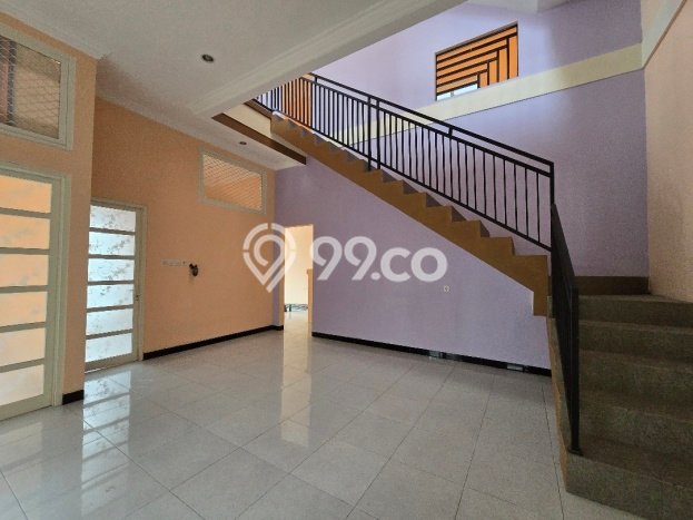 Rumah Sewa Surabaya LT 193m2 LB 400m2 Kawasan Surabaya Kota Rumah Sewa Surabaya LT 193m2 LB 400m2 Kawasan Surabaya Kota