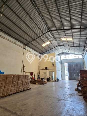 Area Ramai! Pabrik Dijual di Driyorejo untuk Bisnis Luas Bangunan 330m2 Area Ramai! Pabrik Dijual di Driyorejo untuk Bisnis Luas Bangunan 330m2