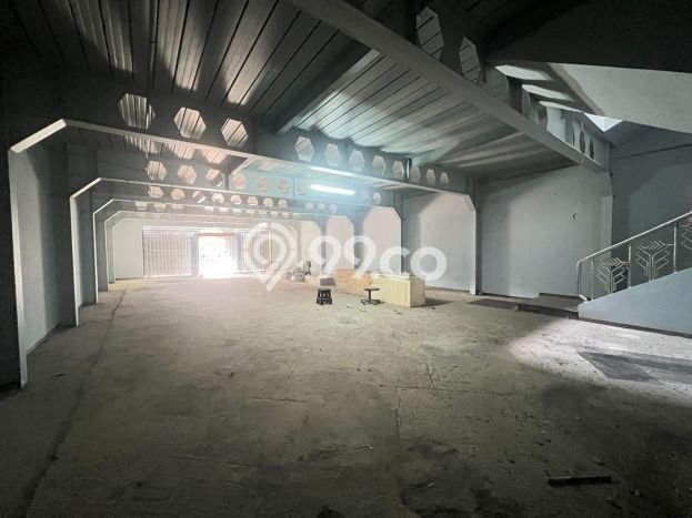 Ruko Dijual di Prime Area Surabaya Luas 900m2 Ruko Dijual di Prime Area Surabaya Luas 900m2