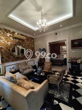 Siap Huni Rumah Mewah 6 Kamar di Pancoran Dekat ke Mana Saja Siap Huni Rumah Mewah 6 Kamar di Pancoran Dekat ke Mana Saja