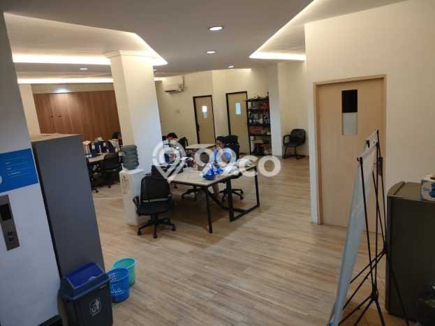 FOR RENT! Ruko di Kebon Kacang Cocok untuk Bisnis 975m2 FOR RENT! Ruko di Kebon Kacang Cocok untuk Bisnis 975m2