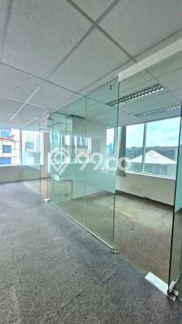 Unit Kantor Disewa Lokasi Senen, Jakarta Pusat Spesifikasi Luas Bangunan 177m2 Unit Kantor Disewa Lokasi Senen, Jakarta Pusat Spesifikasi Luas Bangunan 177m2