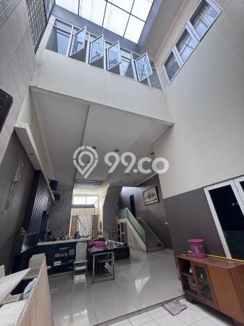 Rumah Mewah LB 720m2 Siap Huni Desain Elegan di Kalideres, Jakarta Barat Rumah Mewah LB 720m2 Siap Huni Desain Elegan di Kalideres, Jakarta Barat