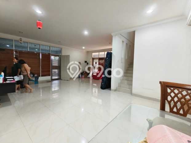 Rumah Elit Modern Tanpa Renovasi di Sunter Jakarta Utara Rumah Elit Modern Tanpa Renovasi di Sunter Jakarta Utara