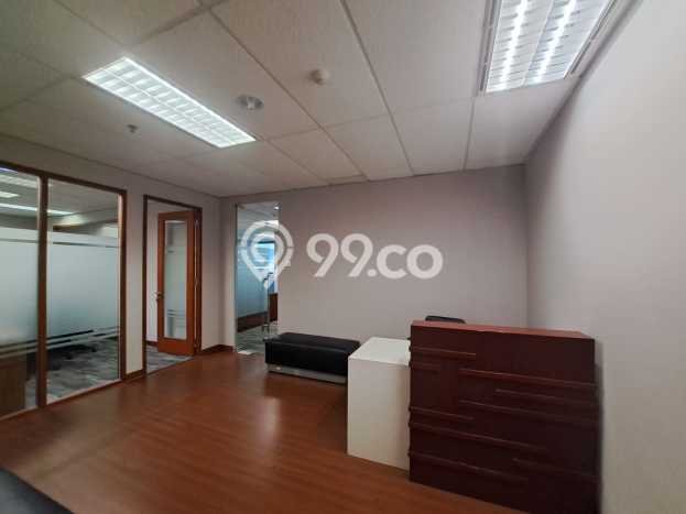 Unit Komersial Disewakan di Jakarta Selatan Area Strategis Harga Kompetitif Unit Komersial Disewakan di Jakarta Selatan Area Strategis Harga Kompetitif