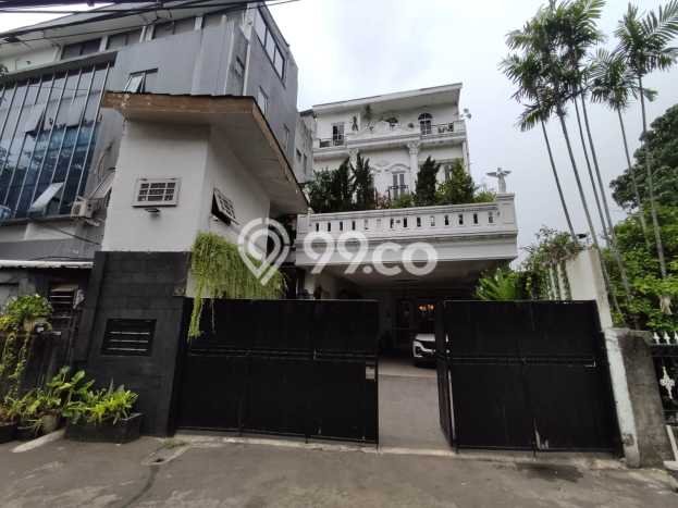 Siap Huni Rumah Mewah 6 Kamar di Pancoran Dekat ke Mana Saja Siap Huni Rumah Mewah 6 Kamar di Pancoran Dekat ke Mana Saja