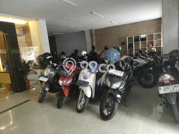 FOR RENT! Ruko di Kebon Kacang Cocok untuk Bisnis 975m2 FOR RENT! Ruko di Kebon Kacang Cocok untuk Bisnis 975m2