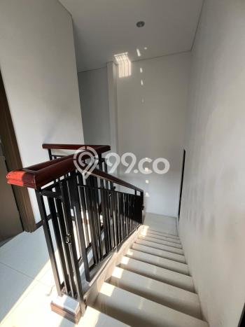 Rumah Elit Modern Siap Huni di BSD Tangerang Rumah Elit Modern Siap Huni di BSD Tangerang