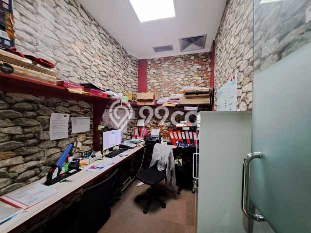 Unit Kantor Tersedia di Central Park Spesifikasi LB 136m2 Unit Kantor Tersedia di Central Park Spesifikasi LB 136m2