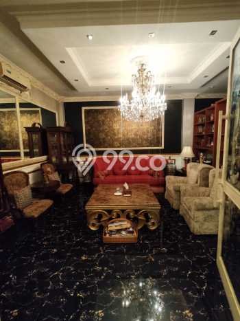 Siap Huni Rumah Mewah 6 Kamar di Pancoran Dekat ke Mana Saja Siap Huni Rumah Mewah 6 Kamar di Pancoran Dekat ke Mana Saja