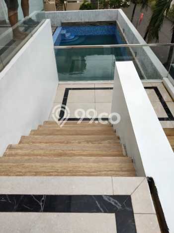 Hunian Mewah LB 650m2 Siap Pakai Desain Elegan di Sunter, Jakarta Utara Hunian Mewah LB 650m2 Siap Pakai Desain Elegan di Sunter, Jakarta Utara