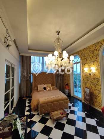 Siap Huni Rumah Mewah 6 Kamar di Pancoran Dekat ke Mana Saja Siap Huni Rumah Mewah 6 Kamar di Pancoran Dekat ke Mana Saja