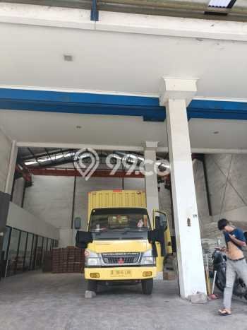 LOKASI PREMIUM! Gudang di Cengkareng, Luas 600m2m², Lokasi Strategis LOKASI PREMIUM! Gudang di Cengkareng, Luas 600m2m², Lokasi Strategis