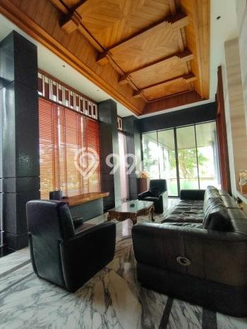 Rumah Luxury Modern Tanpa Renovasi di Pantai Mutiara Jakarta Utara Rumah Luxury Modern Tanpa Renovasi di Pantai Mutiara Jakarta Utara