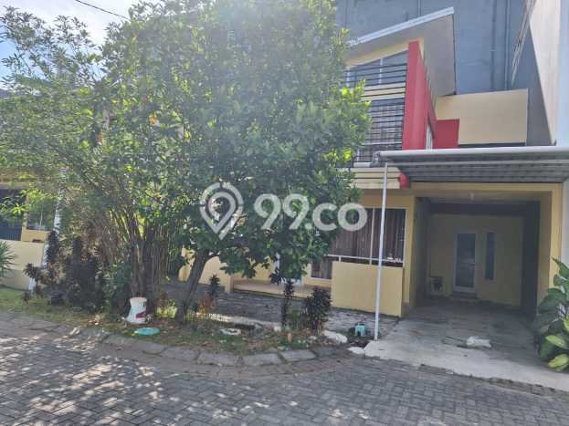 Disewakan! Rumah 4 Kamar Tidur &
3 Kamar Mandi di Tanjung Bunga, Makassar Disewakan! Rumah 4 Kamar Tidur &
3 Kamar Mandi di Tanjung Bunga, Makassar