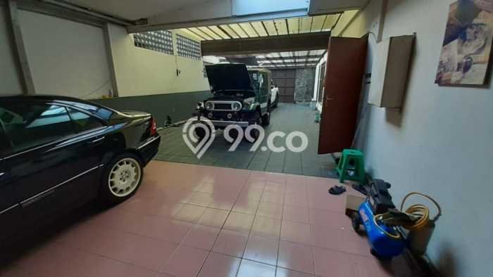 Jual Rumah Mewah Megah Dengan View Eksklusif di Hegarmanah, Bandung Jual Rumah Mewah Megah Dengan View Eksklusif di Hegarmanah, Bandung