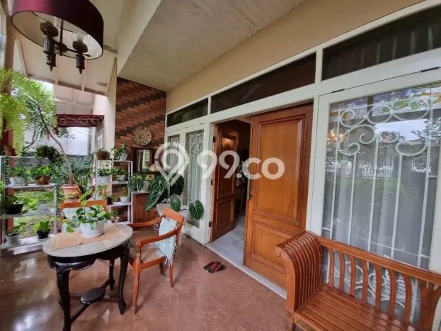 Jual Rumah Mewah Megah Dengan View Eksklusif di Sarijadi, Bandung Jual Rumah Mewah Megah Dengan View Eksklusif di Sarijadi, Bandung