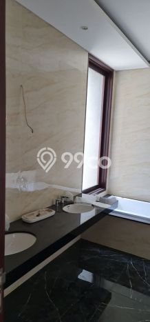 Ready to Use! Luxury House LT 700m2 Desain Modern di Setra Duta Ready to Use! Luxury House LT 700m2 Desain Modern di Setra Duta