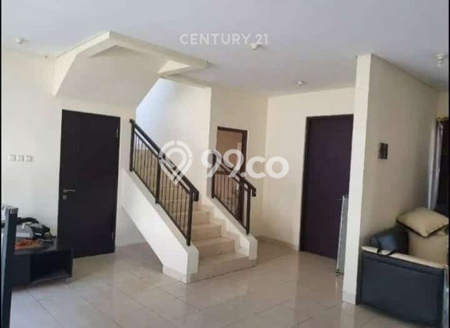 Rumah Disewakan Bekasi LT 300m2 LB 200m2 Kawasan Jababeka Rumah Disewakan Bekasi LT 300m2 LB 200m2 Kawasan Jababeka