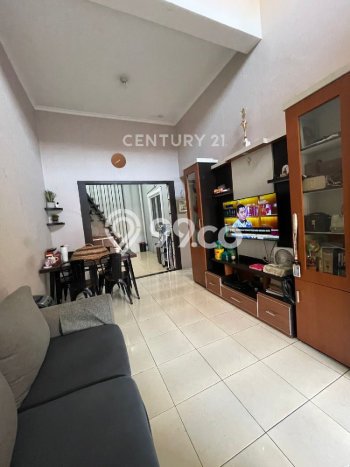 Dijual Rumah 3 Kamar Lokasi Strategis Nyaman dan Strategis di Lippo Cikarang Dijual Rumah 3 Kamar Lokasi Strategis Nyaman dan Strategis di Lippo Cikarang