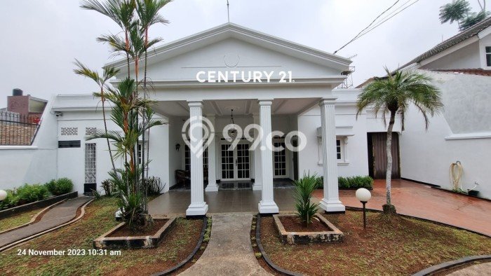 Rumah Eksklusif Siap Huni LT 510m2 di Duren Sawit, Jakarta Timur Rumah Eksklusif Siap Huni LT 510m2 di Duren Sawit, Jakarta Timur