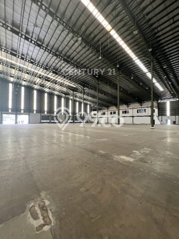 Untuk Disewa Gudang di Lippo Cikarang Cikarang LT 30000m2, LB 10000m2 Untuk Disewa Gudang di Lippo Cikarang Cikarang LT 30000m2, LB 10000m2