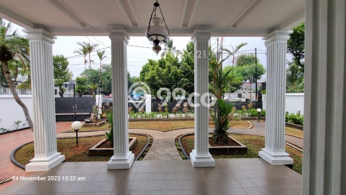 Rumah Eksklusif Siap Huni LT 510m2 di Duren Sawit, Jakarta Timur Rumah Eksklusif Siap Huni LT 510m2 di Duren Sawit, Jakarta Timur
