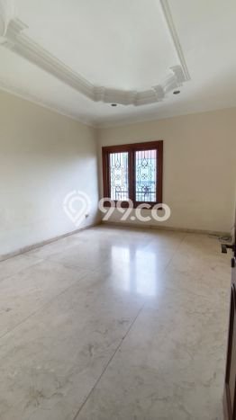 Lokasi terbaik! Rumah siap huni disewakan di Kelapa Gading LB 400m2 Lokasi terbaik! Rumah siap huni disewakan di Kelapa Gading LB 400m2