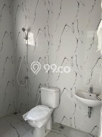 Rumah Strategis Minimalis Lb 166m2 di Tangerang, Tangerang Rumah Strategis Minimalis Lb 166m2 di Tangerang, Tangerang