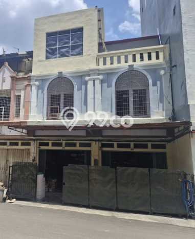 Ruko Dijual di Jakarta Barat LT 56m2 & LB 168m2 Lokasi Terbaik! Ruko Dijual di Jakarta Barat LT 56m2 & LB 168m2 Lokasi Terbaik!