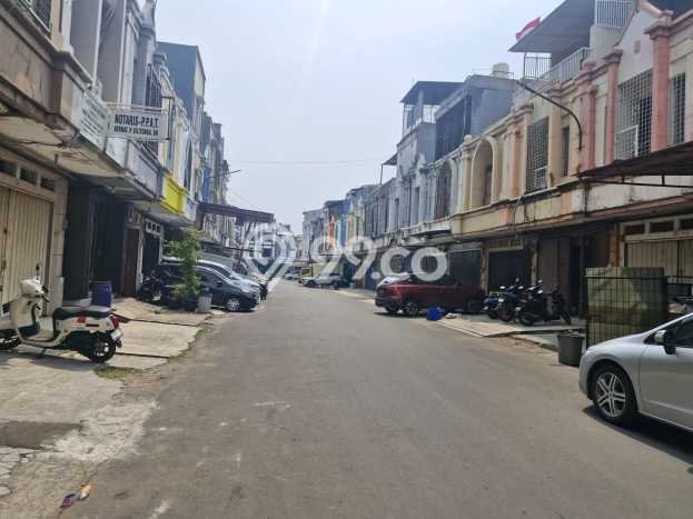 Ruko Dijual di Jakarta Barat LT 56m2 & LB 168m2 Lokasi Terbaik! Ruko Dijual di Jakarta Barat LT 56m2 & LB 168m2 Lokasi Terbaik!