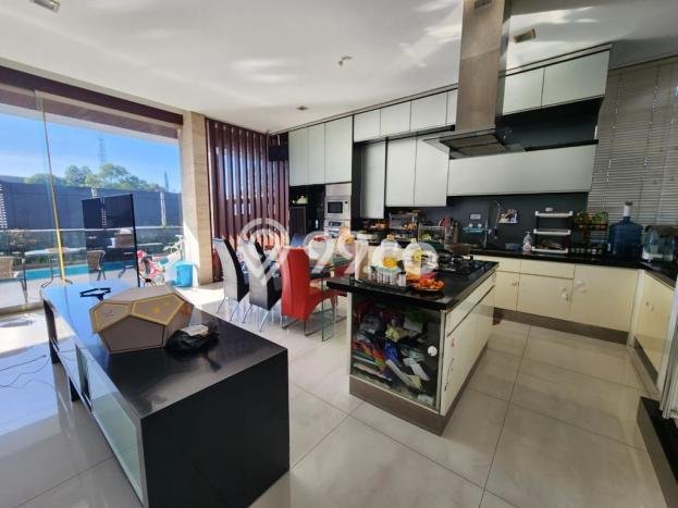 Jual Rumah Luas Elegan Dengan View Cantik di Setra Duta, Bandung Jual Rumah Luas Elegan Dengan View Cantik di Setra Duta, Bandung