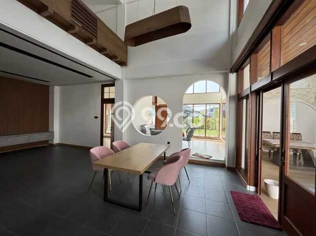 Jual Rumah Mewah Elegan Dengan View Eksklusif di Geger Kalong, Bandung Jual Rumah Mewah Elegan Dengan View Eksklusif di Geger Kalong, Bandung