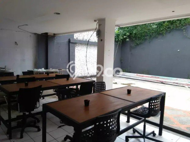 Rumah lokasi Coblong, Bandung, Luas 828m2m² Bangunan 500m2m² Rumah lokasi Coblong, Bandung, Luas 828m2m² Bangunan 500m2m²