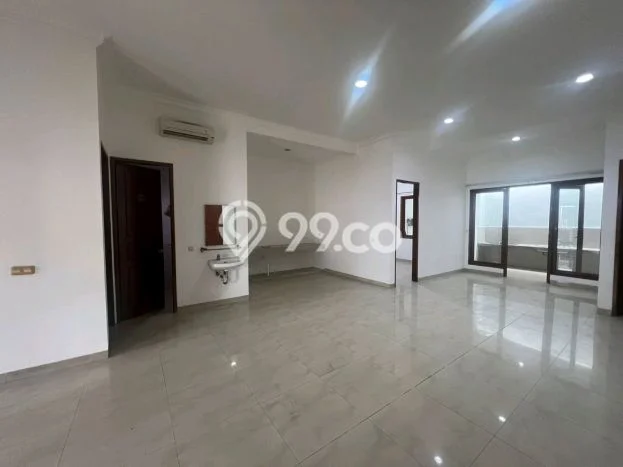 Dijual Rumah Luas Elegan Dengan View Cantik di Meruya, Jakarta Barat Dijual Rumah Luas Elegan Dengan View Cantik di Meruya, Jakarta Barat