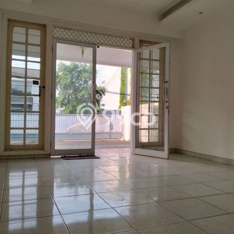 Rumah Elit Modern Siap Huni di Kalibata Jakarta Selatan Rumah Elit Modern Siap Huni di Kalibata Jakarta Selatan