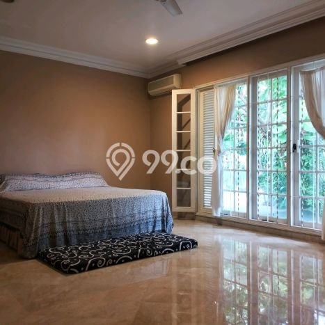 Hunian Elit LB 500m2 Siap Pakai Desain Elegan di Cirendeu, Jakarta Selatan Hunian Elit LB 500m2 Siap Pakai Desain Elegan di Cirendeu, Jakarta Selatan