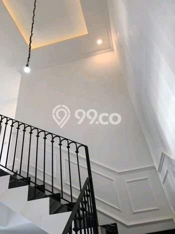 Hunian Strategis 5 KT LB 250m2 Kondisi Bagus di Joglo Hunian Strategis 5 KT LB 250m2 Kondisi Bagus di Joglo