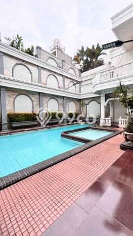 Rumah Bagus Disewakan di Pondok Indah, Jakarta Selatan LT 930m2, LB 1500m2 Rumah Bagus Disewakan di Pondok Indah, Jakarta Selatan LT 930m2, LB 1500m2